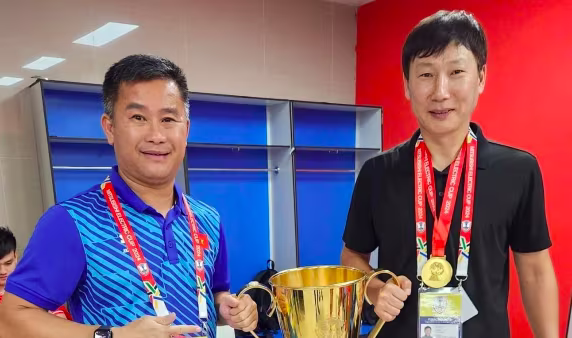 Thầy Việt trả lại U22 Việt Nam cho HLV Kim Sang-sik