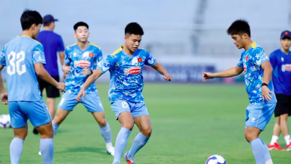 Thầy Kim loại cầu thủ Việt kiều khỏi chiến dịch SEA Games 33