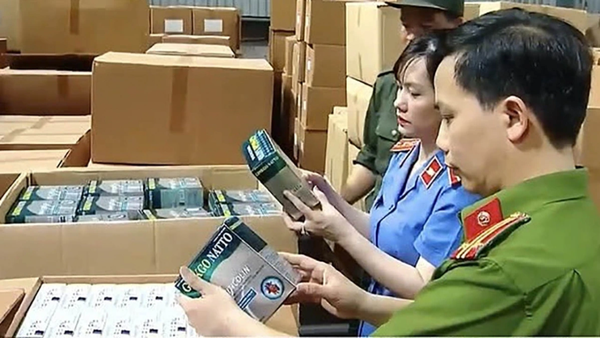 Thủ tướng: Quyết tuyên chiến với thuốc giả, thực phẩm giả, xử lý các trường hợp gian lận thuế