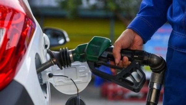 Sau 1 tuần giảm, giá xăng dầu trong nước lại tăng