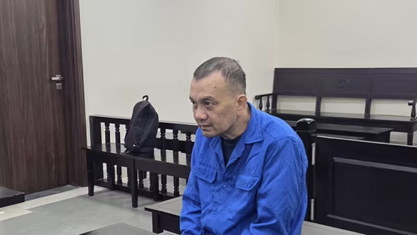 Hàng chục cá nhân bị lừa "xin việc" và làm thẻ “vip” xuất nhập cảnh