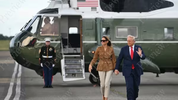 Marine One gặp sự cố khiến Tổng thống Trump phải chuyển sang trực thăng dự bị