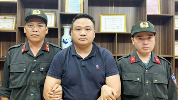 Tạm giam 102 đối tượng chiếm đoạt hàng trăm tỷ đồng trong đường dây lừa đảo qua mạng