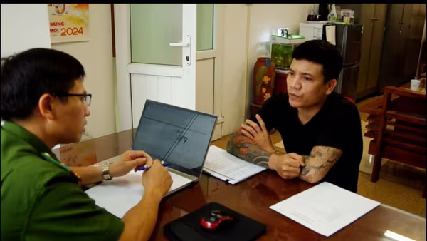 Đánh sập đường dây cá độ bóng đá "khủng"