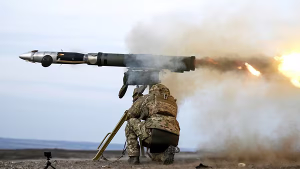 Tên lửa chống tăng Kornet đã bắn cháy hàng ngàn thiết giáp trên chiến trường