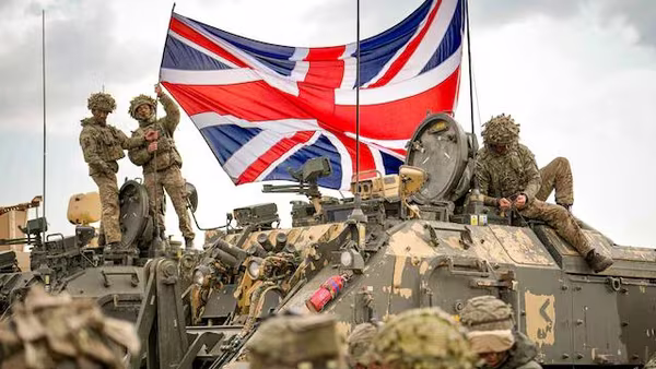 Quân đội Anh mất khả năng tự vệ sau nhiều năm 'vùi đầu vào cát'