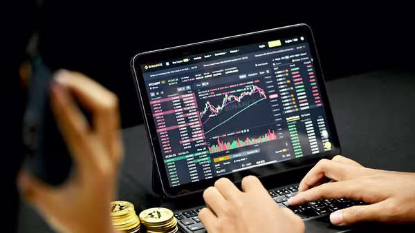 Đề xuất phạt tiền nhà đầu tư giao dịch tài sản mã hóa không thông qua sàn do Bộ Tài chính cấp phép