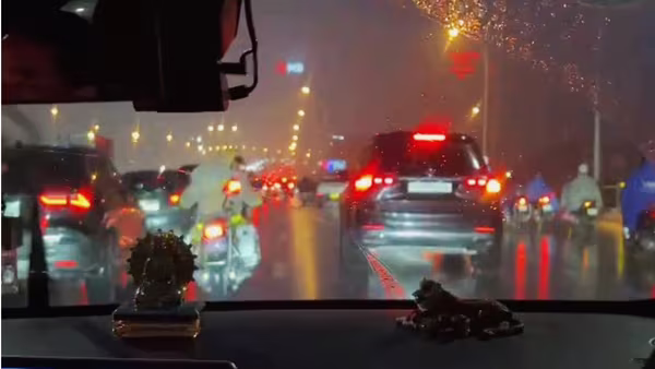 Phút sinh tử của người phụ nữ tại ngã tư Đàm Quang Trung – Cổ Linh