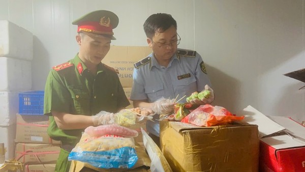 Quyết liệt truy xuất đường đi của thực phẩm "bẩn", vì sức khỏe người tiêu dùng