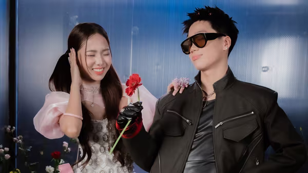 Huy Tít của "Mưa đỏ" bất ngờ xuất hiện cùng Ngô Trúc Linh trong “Lưu anh vào bộ nhớ” 