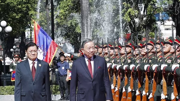 Tầm cao mới của quan hệ hữu nghị, đoàn kết đặc biệt Việt - Lào 