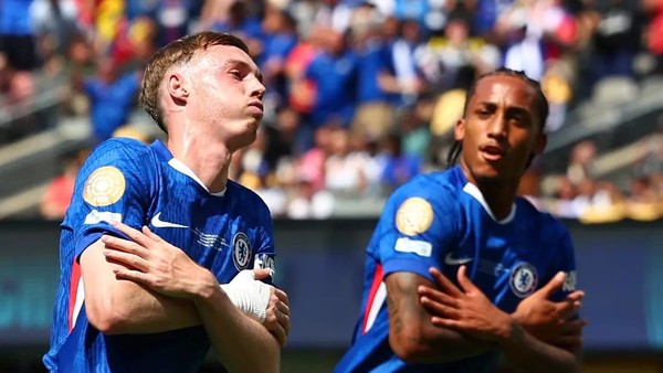 Chelsea đổi vận: Tiền vào như nước, quỹ chuyển nhượng rủng rỉnh