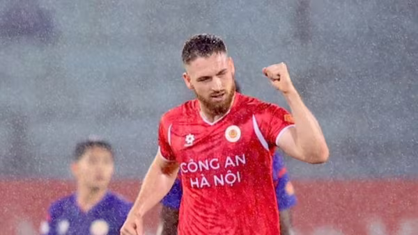 CLB Công an Hà Nội bắt kịp Ninh Bình trên đỉnh V-League 