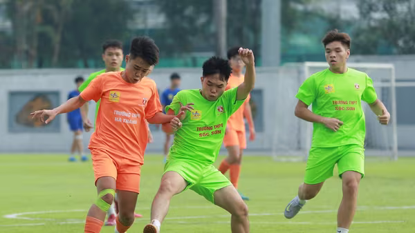 Hình ảnh loạt trận 8h30 sáng 16-11