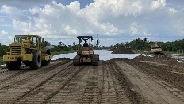 Thiếu vật liệu đắp nền, cao tốc Châu Đốc- Cần Thơ- Sóc Trăng khó về đích đúng hẹn