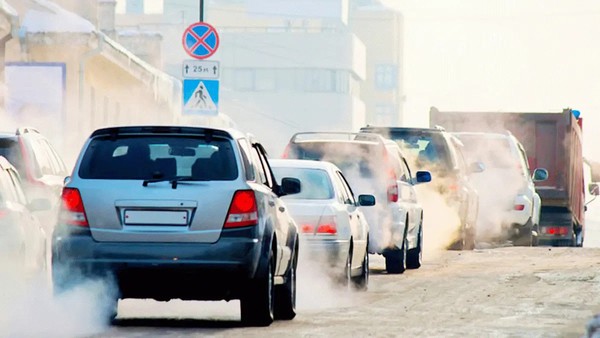 Bắt buộc giới hạn tiêu thụ nhiên liệu và phát thải CO2 đối với ô tô?