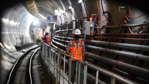 Robot đào hầm số 1 metro Nhổn- Ga Hà Nội đã gần đến ga Văn Miếu
