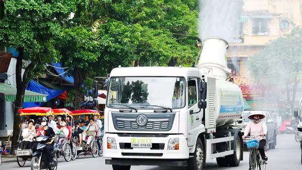 Hà Nội sẽ thí điểm công nghệ phun sương giảm bụi tại khu dân cư