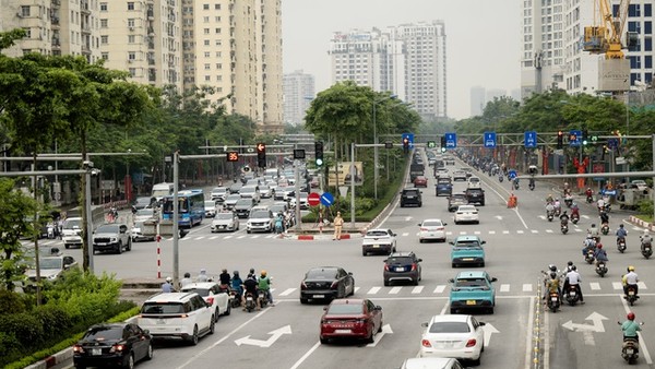 Hà Nội nói gì về giám sát việc chi ngân sách cho phân làn, tổ chức giao thông?