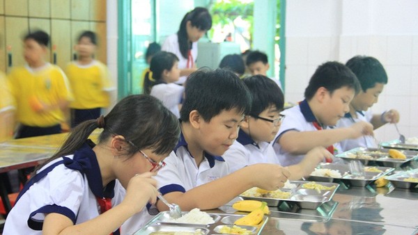 Hà Nội trình phương án hỗ trợ ăn bán trú cho học sinh tiểu học năm học 2025-2026