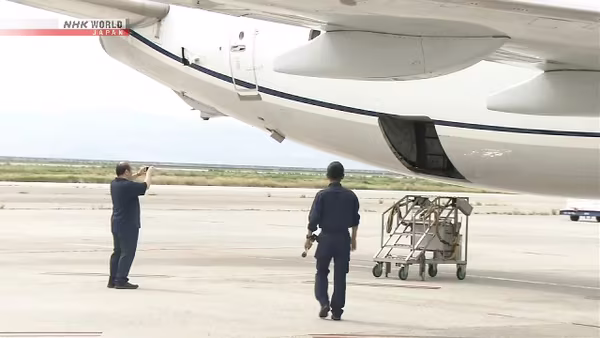 Máy bay Boeing 737 của United Airlines hạ cánh khẩn cấp ở Nhật Bản 