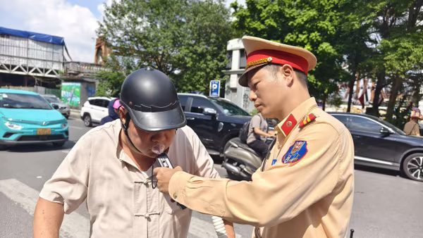 Cục trưởng Cục Cảnh sát giao thông phát lệnh ra quân kiểm tra nồng độ cồn trên cả nước