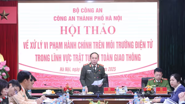 Ứng dụng công nghệ số xử lý vi phạm giao thông tại Hà Nội