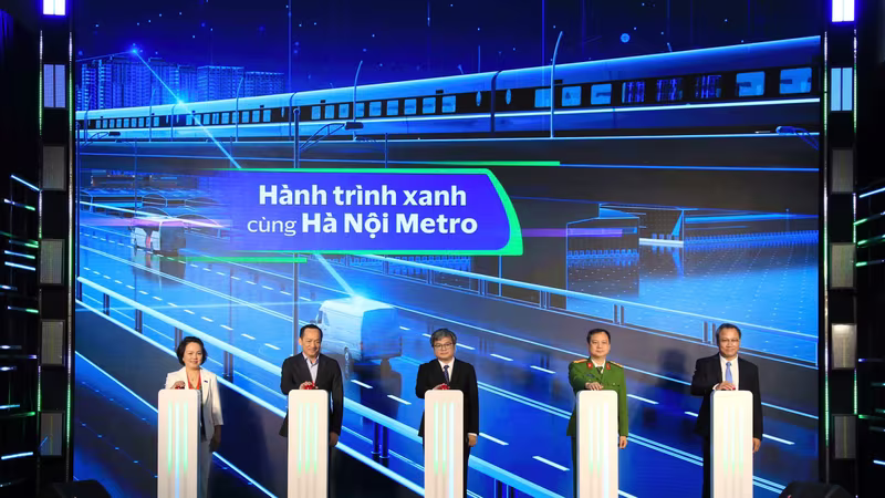 Từ 5-12, người dân đi tàu điện bằng định danh sinh trắc học, không tiền mặt