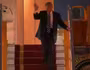 Không lực Một chở Tổng thống Mỹ Donald Trump hạ cánh xuống Nội Bài