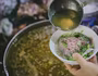 Khám phá phở "lạ" ở Hà Nội