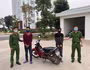 Truy bắt nóng 2 đối tượng nghiện ma túy trộm cắp xe máy