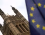 Chính phủ Anh đề nghị Nữ hoàng đình chỉ Quốc hội