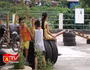 Độc đáo sân chơi từ lốp xe tái chế