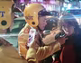 Cảnh sát giao thông nói tiếng anh như "gió" xử lý người nước ngoài vi phạm giao thông