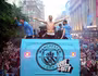 Toàn cảnh lễ diễu hành mừng cú ăn ba hoành tráng của Man City