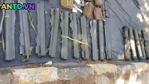 [ẢNH] Quân đội Syria xuất sắc hốt trọn ổ vũ khí khiến IS khốn đốn