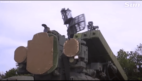 Tổ hợp phòng không 9K33 Osa Nga khai hỏa phá hủy UAV của Ukraine