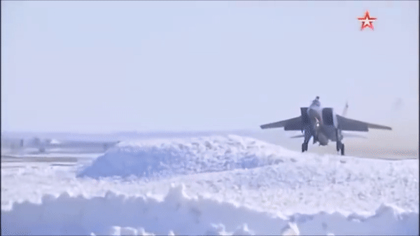 Tiêm kích MiG-31 Nga đã bắn rơi cường kích Su-24 Ukraine thế nào?