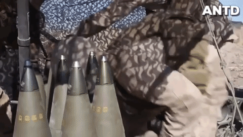 Nga đăng video UAV tự sát Lancet phá hủy lựu pháo M777 của Ukraine ở Kherson