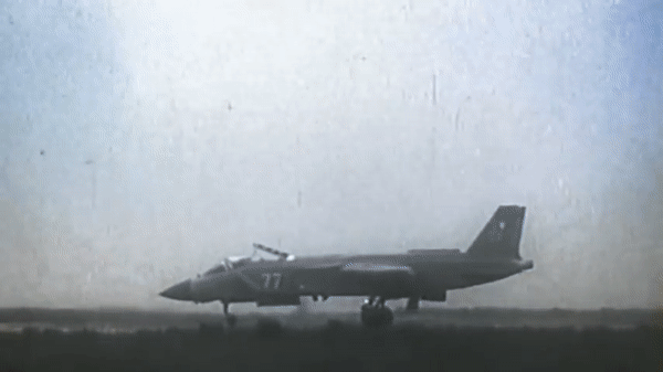 Nga bán thiết kế tiêm kích độc đáo Yak-141 để Mỹ phát triển F-35B?