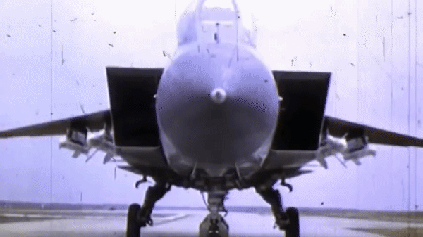 Nga bán thiết kế tiêm kích độc đáo Yak-141 để Mỹ phát triển F-35B?