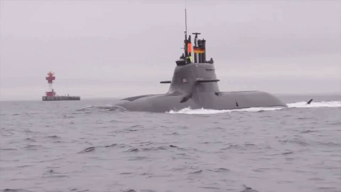 Vượt qua 'hố đen đại dương' Kilo Nga, Type-212 của Đức mới là tàu ngầm phi hạt nhân mạnh nhất 