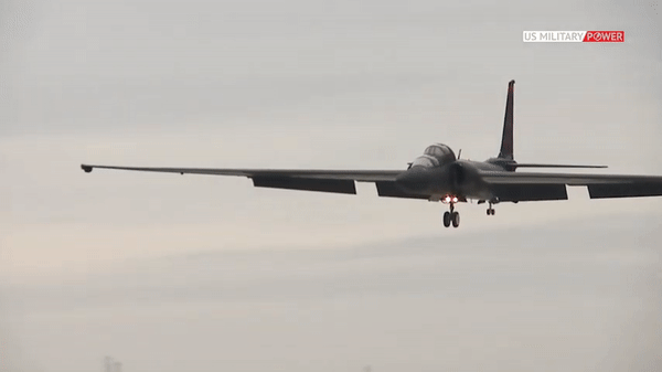 Trinh sát cơ U-2 của Mỹ bay trên đầu khí cầu Trung Quốc