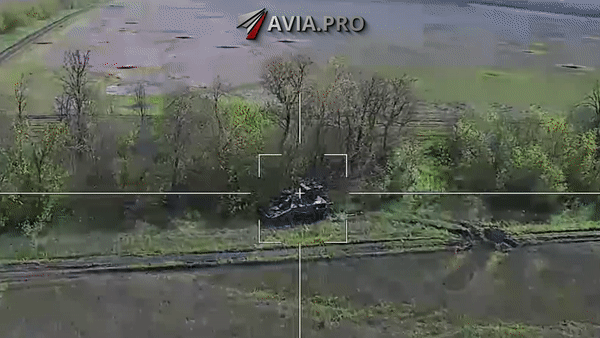Tổ hợp phòng không Stormer HVM tiếp tục bị UAV cảm tử Lancet tiêu diệt