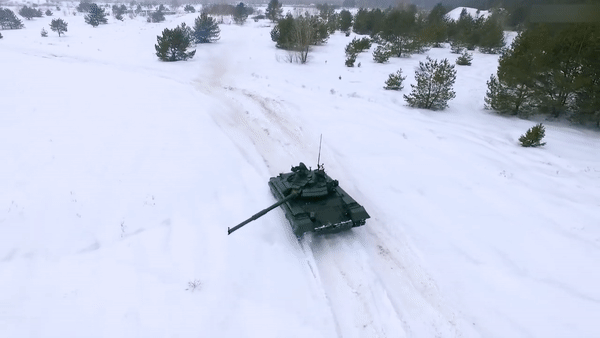 Biến thể mạnh nhất của xe tăng T-64 'thúc thủ' dưới đòn đánh của UAV Lancet