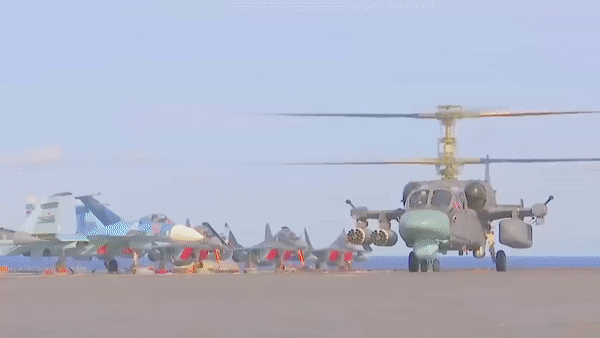 Trực thăng đối hạm Ka-52K Katran cực nguy hiểm của hải quân Nga