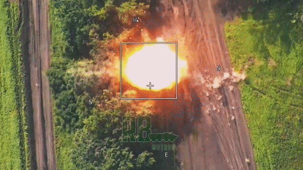 Xe tăng M-55S bị đạn pháo thông minh Krasnopol Nga phá hủy