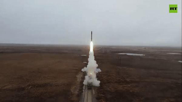 Vì sao tên lửa P-800 Onyx của Nga xuyên thủng được hàng phòng thủ đối phương?