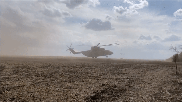 Trực thăng khổng lồ Mi-26 Nga gặp nạn gãy đuôi ngay tại sân bay Yakutsk