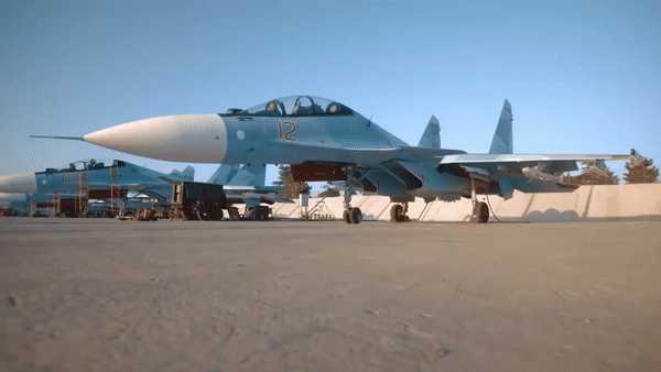 Tiêm kích Su-30SM Nga chặn UAV MQ-9 Mỹ trên Biển Đen